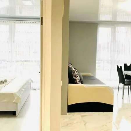 новобудова авалон, стрийська Apartmán *